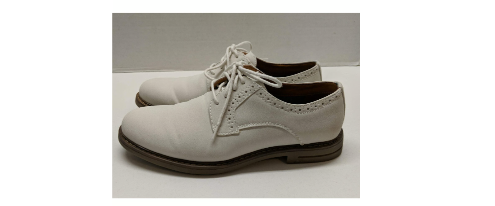 IZod White Suede Oxford Shoes (Gently Worn)