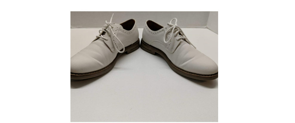 IZod White Suede Oxford Shoes (Gently Worn)